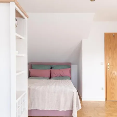 West44 Mit Netflix & Prime Appartamento Duisburgo