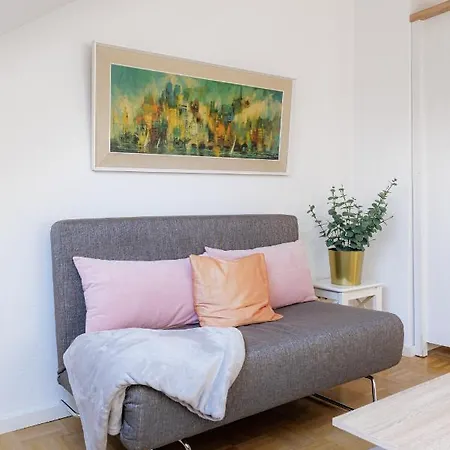 West44 Mit Netflix & Prime Apartment *